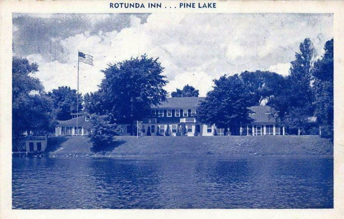 Rotunda Inn - Old Postcard (newer photo)
